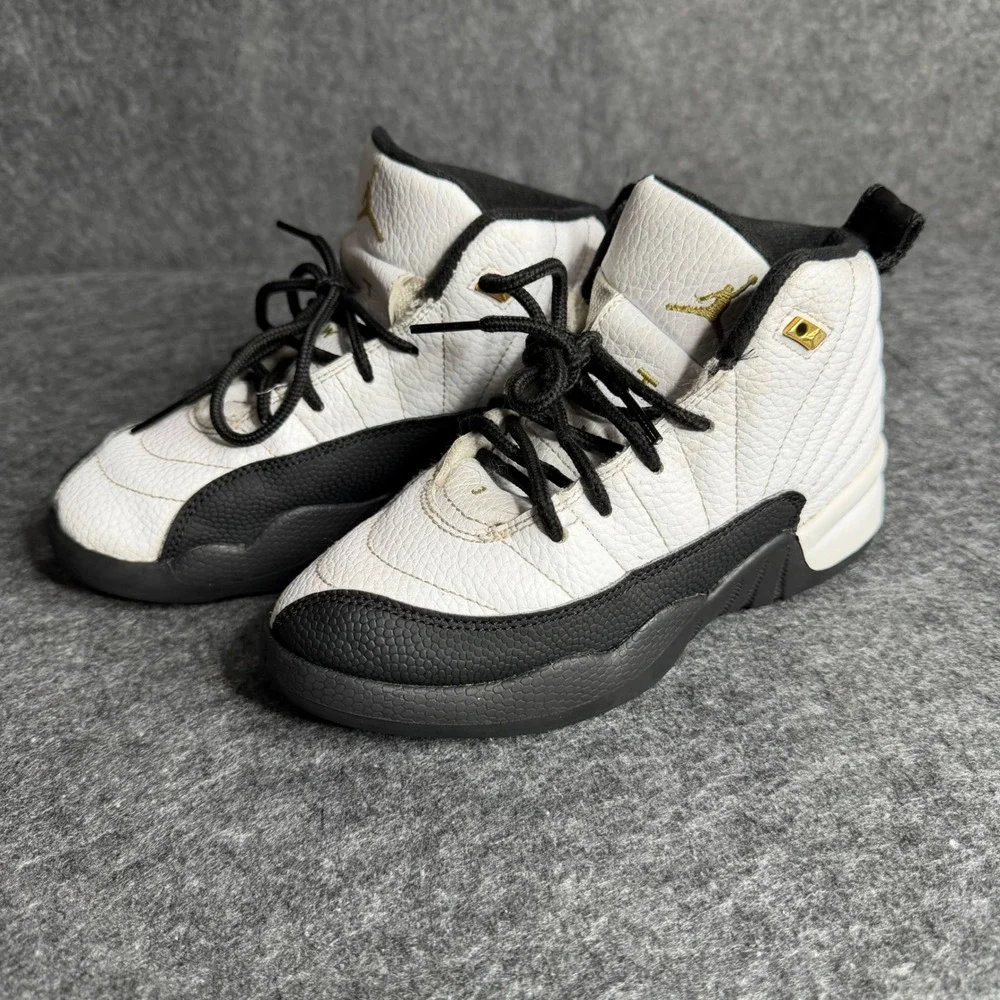 Jordan 12 Retro Royalty Taxi White Black Gold 151186-170‎ Boys Size 1Y